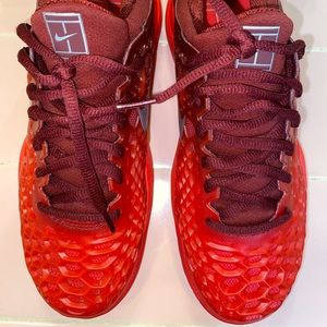 🚫SOLD🚫Hot pink / maroon Nike Sneakers